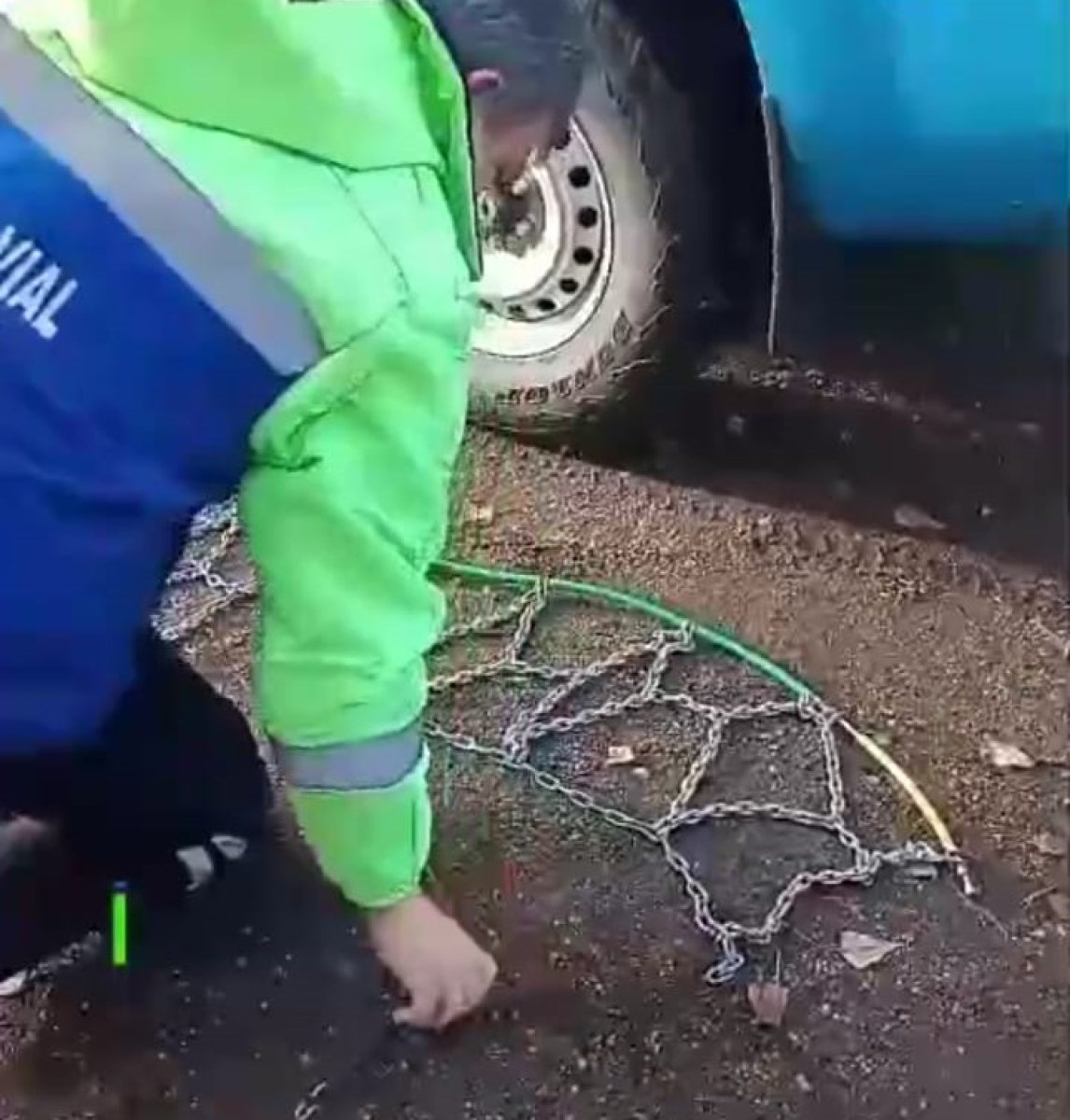 Cómo colocar cadenas para nieve: la Agencia de Seguridad Vial de Santa Cruz lanzó un tutorial