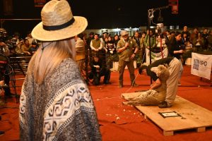 La gastronomía santacruceña y la esquila fueron los grandes atractivos de la tercera jornada del stand provincial