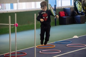 Con amplia convocatoria, se desarrollan las clases de tenis de EduActiva