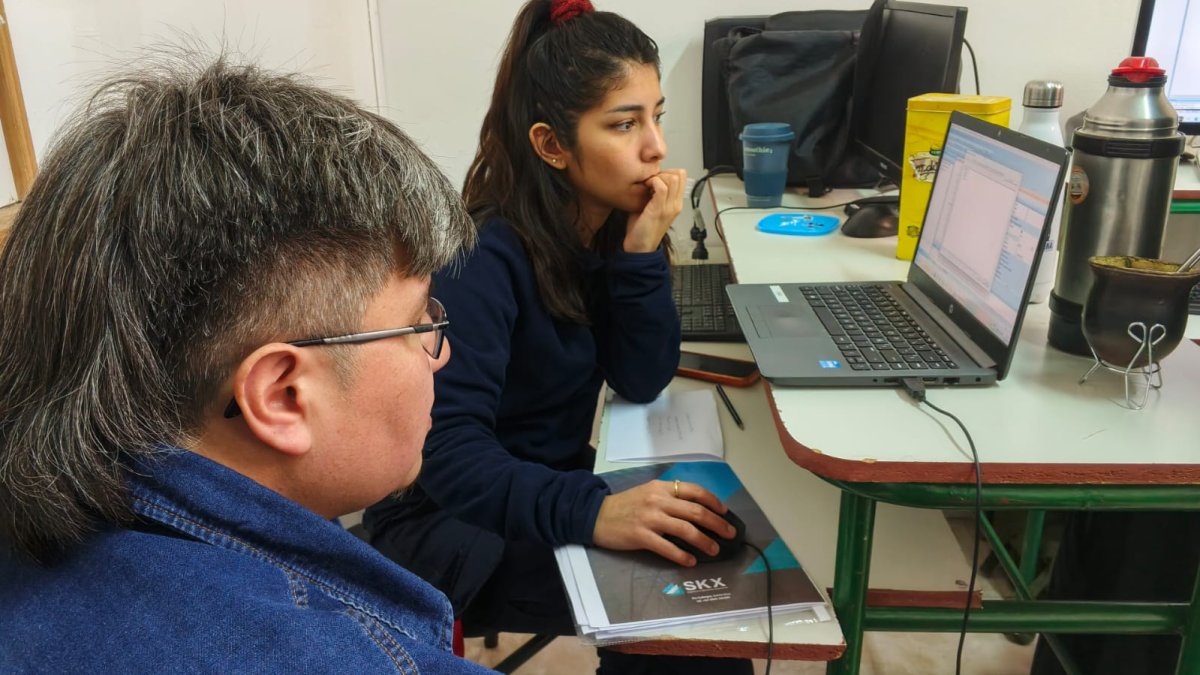 trabajadores de Energía y Saneamiento.