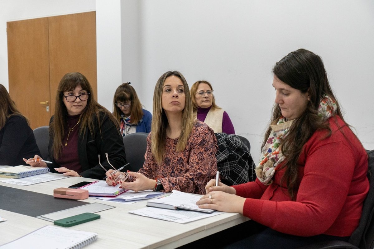 Educación articuló agendas pedagógicas y administrativas junto a la Fundación Banco Santa Cruz