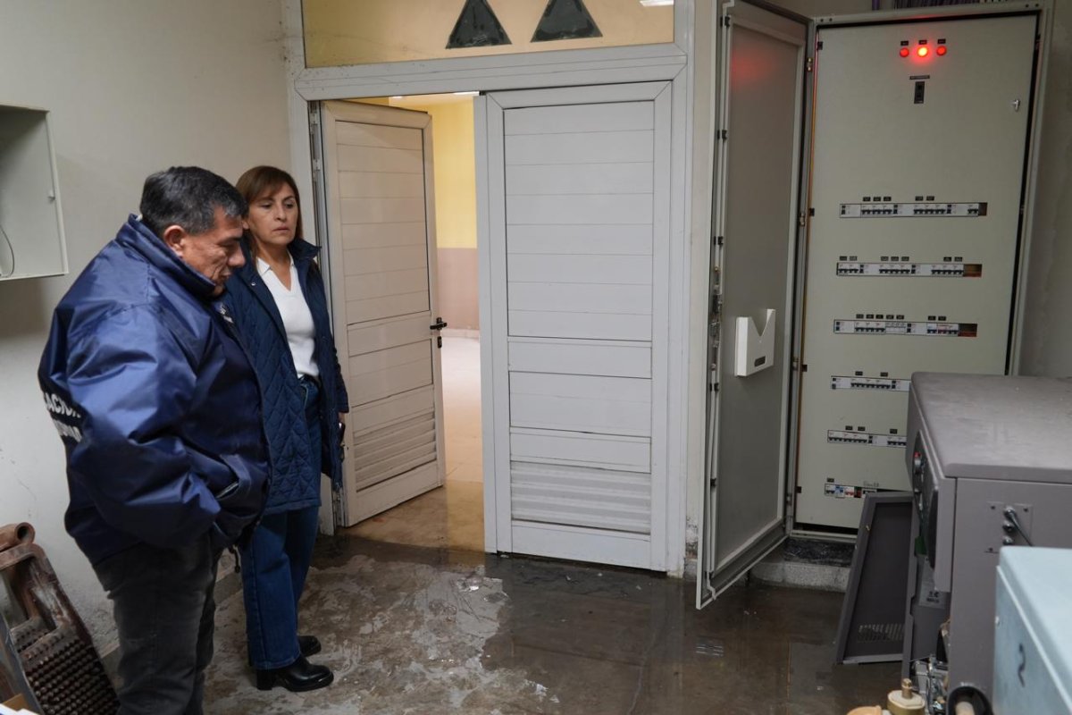 En Las Heras, Iris Rasgido, acompañó el inicio de la renovación integral del sistema de calefacción en la Escuela Industrial N°7