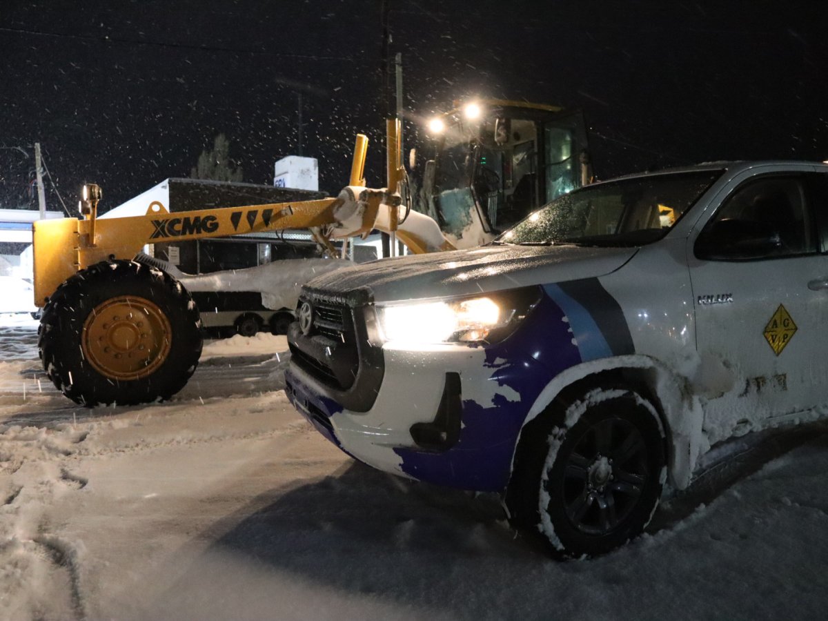 Vialidad Provincial intensifica el despeje de rutas y la asistencia ante el temporal de nieve