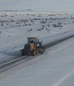 Vialidad Provincial intensifica las tareas de despeje de nieve sobre rutas santacruceñas