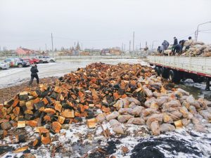  Continúa la logística de leña y el acompañamiento integral a familias de Río Gallegos