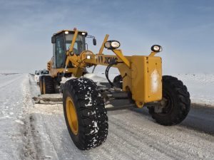 Distrito Vial El Calafate continúa con las tareas de despeje de nieve sobre la Ruta Nacional Nº40