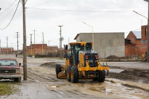 Vialidad Provincial asiste con maquinaria a familias de Río Gallegos 
