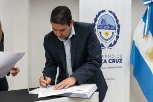 Educación proclamó a los nuevos Vocales Electos por los docentes de Santa Cruz