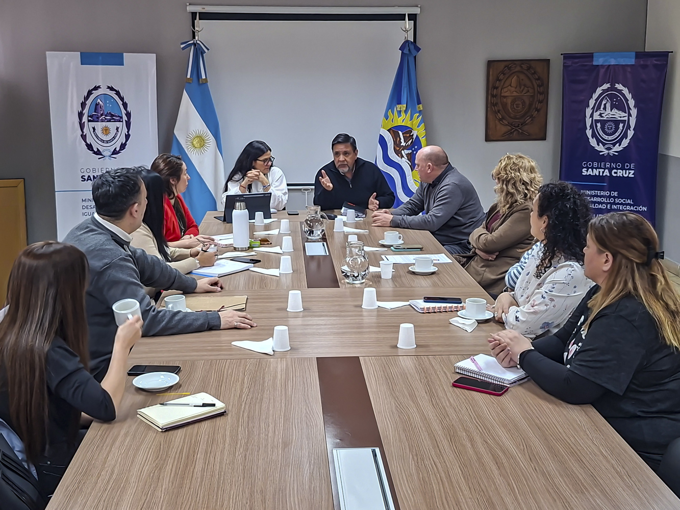 Santa Cruz avanza en la implementación del nuevo Régimen Penal Juvenil con una mesa de trabajo interinstitucional