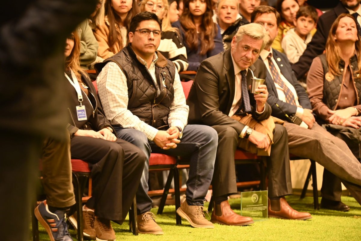 Claudio Vidal: “El mundo va hacia la producción de alimentos y de energía, y Santa Cruz tiene el potencial para desarrollar ambas”