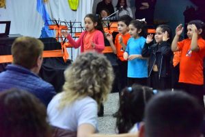 Música, orgullo e identidad: La Orquesta Pu Kara y el Coro Re Si hicieron vibrar a Río Turbio con su Concierto de Invierno