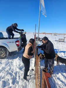 Las Heras: trabajo articulado de los entes provinciales para asistir a la comunidad durante el temporal de nieve