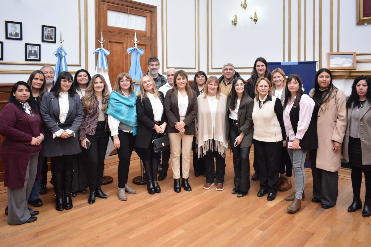 Rasgido: “Los docentes son protagonistas fundamentales de la transformación educativa de Santa Cruz”