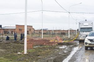 Las lluvias no frenan el operativo: el Gobierno de Santa Cruz sostiene la asistencia a las familias afectadas