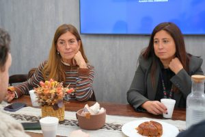 Santa Cruz evalúa junto a LATAM nuevas rutas para potenciar el turismo y el comercio internacional