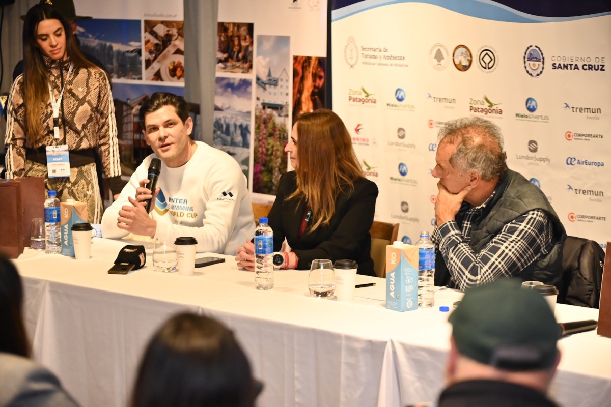 Santa Cruz presentó oficialmente la 4ta. Swimming World Cup Argentina 2026 en El Calafate