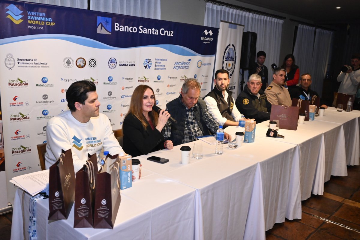 Santa Cruz presentó oficialmente la 4ta. Swimming World Cup Argentina 2026 en El Calafate
