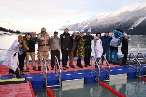 Santa Cruz inauguró la Winter Swimming World Cup 2026 y volvió a mostrar al mundo el Glaciar Perito Moreno