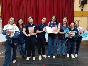Educación: Entrega de libros en escuelas primarias con una nueva jornada en el Colegio Salesiano