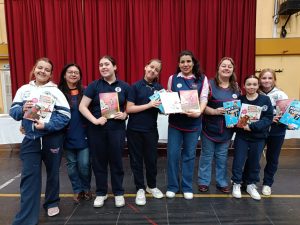 Educación: Entrega de libros en escuelas primarias con una nueva jornada en el Colegio Salesiano