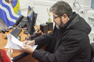 Políticas de Niñez: El Gobierno de Santa Cruz firmó  convenio PAINA con la comuna de Lago Posadas
