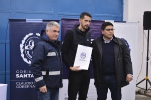 “Durante muchos años, la compra de luminaria era un negocio para los distintos funcionarios”, sostuvo Vidal al entregar 15.000 luminarias LED a los municipios