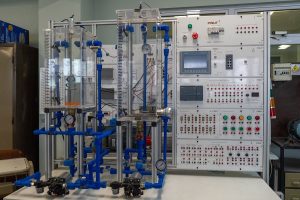 Relevan laboratorios de Río Gallegos para optimizar y fortalecer las prácticas de la Escuela Industrial en Procesos Energéticos