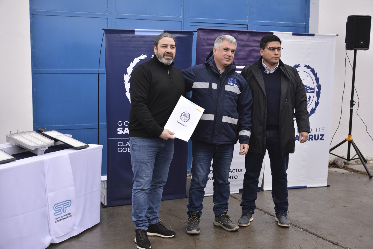 15.000 luminarias LED llegarán a las localidades santacruceñas para ampliar y modernizar el alumbrado público