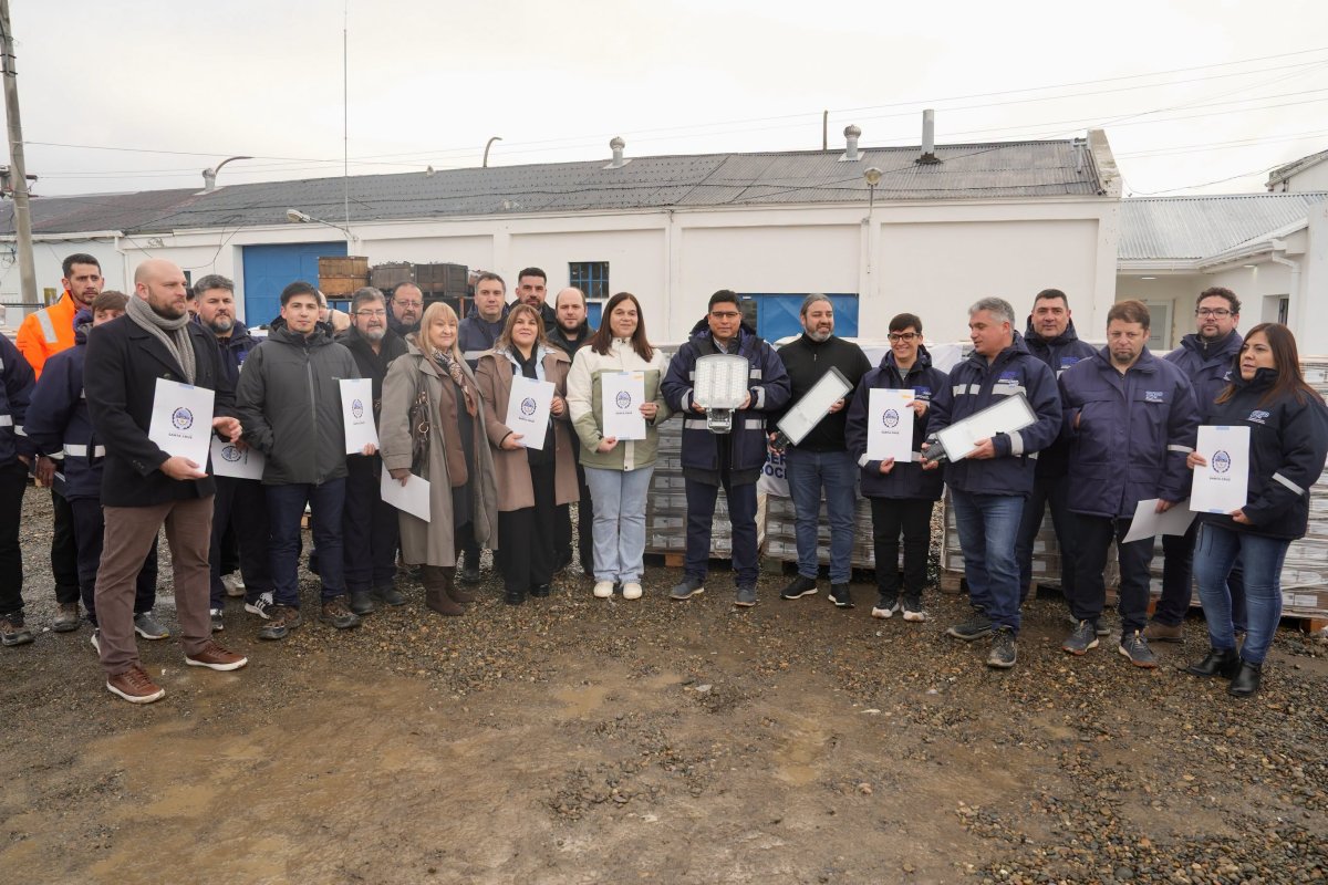 15.000 luminarias LED llegarán a las localidades santacruceñas para ampliar y modernizar el alumbrado público