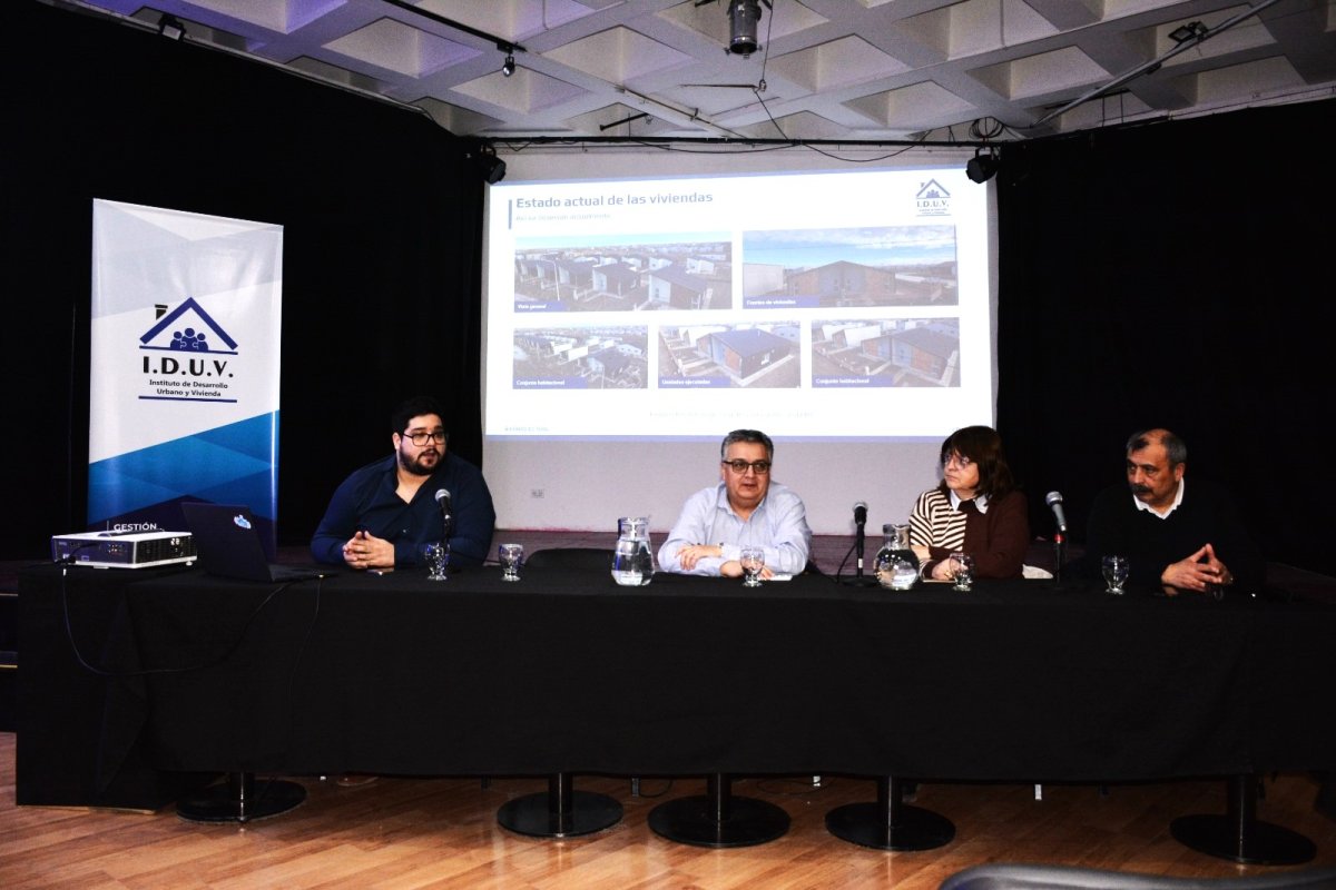 El IDUV brindó información a las familias preadjudicatarias de viviendas y recomendó que la comunicación sea a través de los canales oficiales
