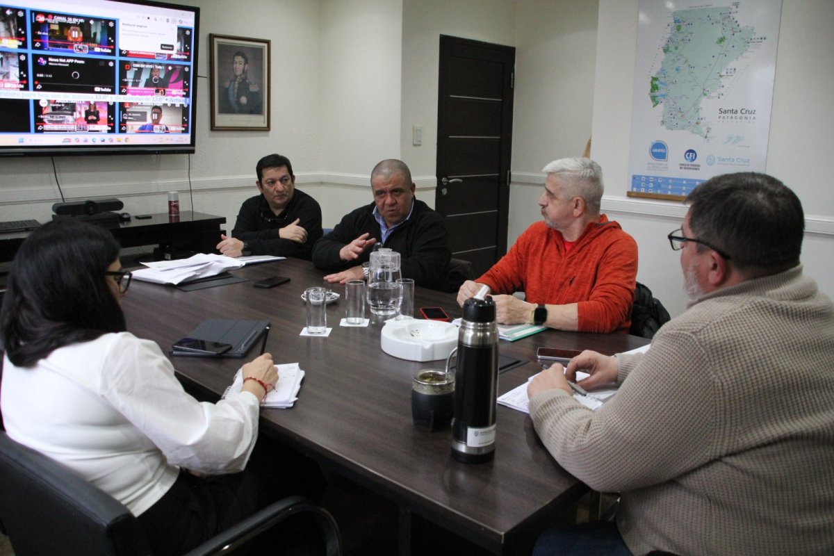 El Gobierno Provincial y la Municipalidad de El Calafate avanzaron en una mesa de trabajo sobre las cuentas públicas
