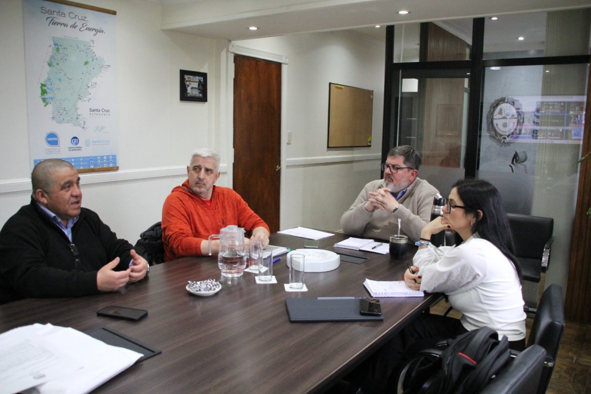 El Gobierno Provincial y la Municipalidad de El Calafate avanzaron en una mesa de trabajo sobre las cuentas públicas