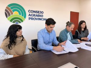 El CAP y Ambiente Sur renuevan acuerdos para fortalecer la conservación de la biodiversidad en Santa Cruz