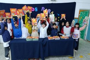Distribución de libros pedagógicos en escuelas primarias de toda la provincia
