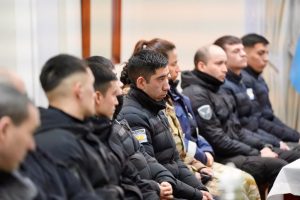 Vidal inició una ronda de diálogo directo con las fuerzas de seguridad de Santa Cruz 