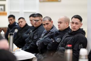 Vidal inició una ronda de diálogo directo con las fuerzas de seguridad de Santa Cruz 