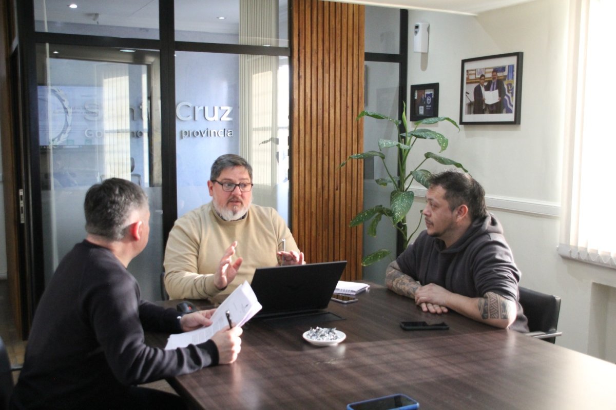 El Gobierno Provincial avanza en diálogos y soluciones junto al gremio AMET
