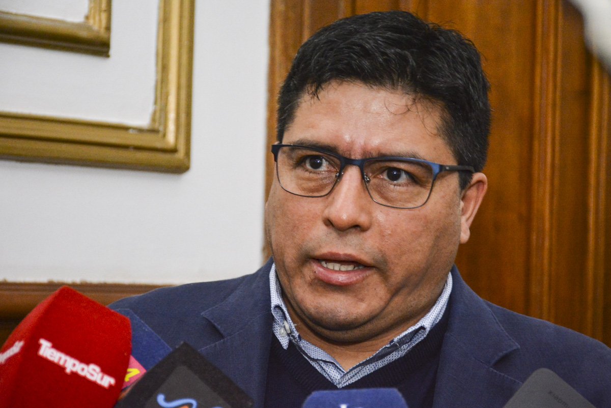 “Que deje de llorar”: Vidal cruzó a Grasso y apuntó contra 30 años de abandono del Estado
