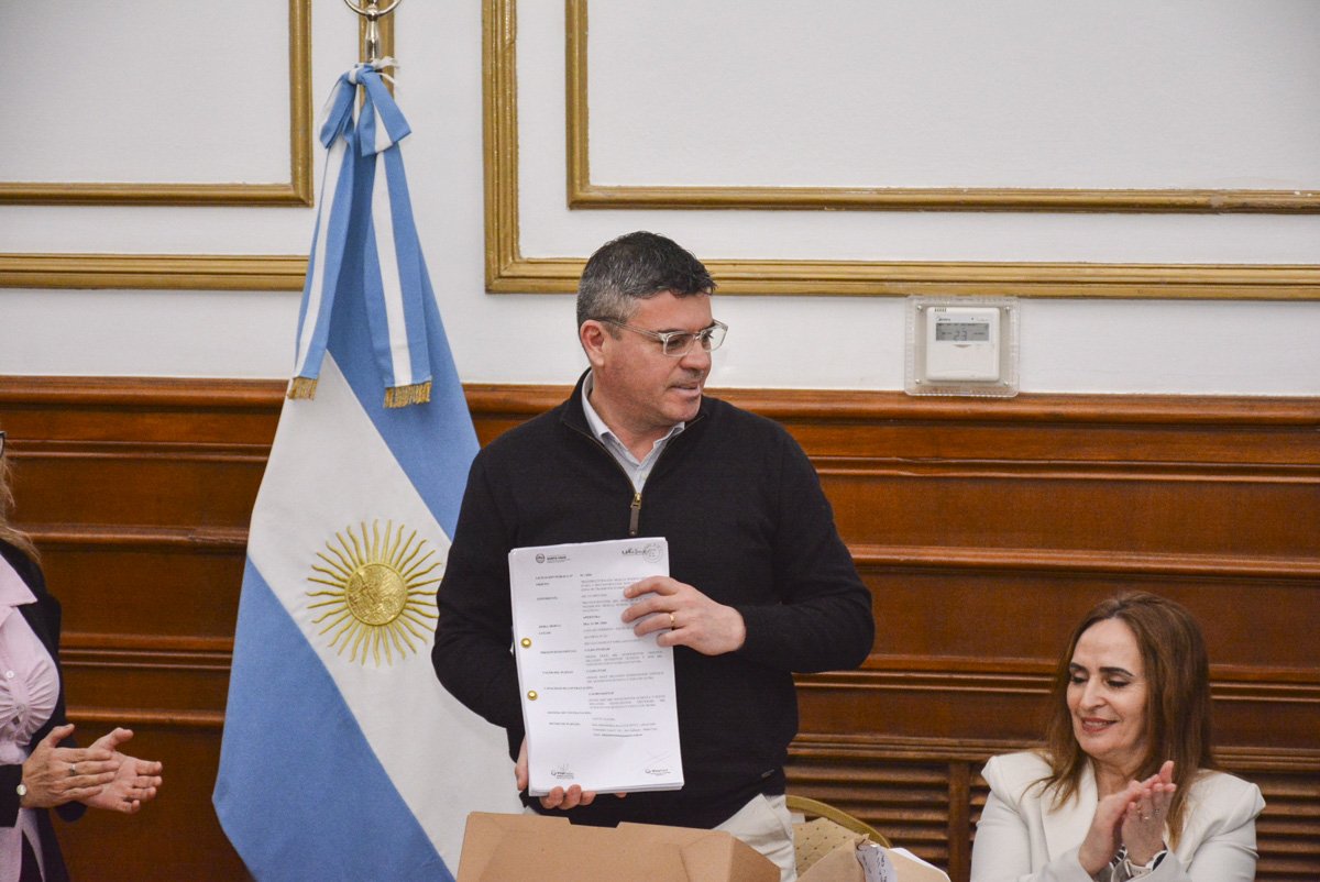 Walter Uribe: “Una provincia productiva va de la mano de los puertos”