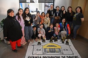 La Escuela Provincial de Danzas brilló en el certamen de diferentes danzas