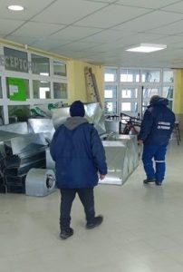 Se supervisó la llegada de materiales para avanzar con la obra de calefacción en la Escuela Industrial N° 7 de Las Heras