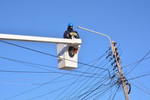 Servicios Públicos comenzó en Río Gallegos con el recambio de luminarias LED