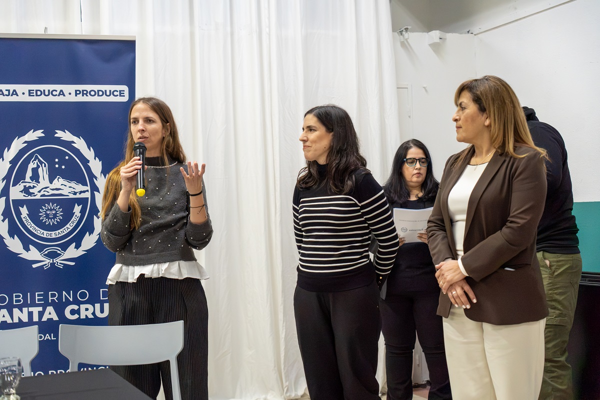 Referentes institucionales y científicas destacaron el trabajo en equipo de Alfabetización Plen@