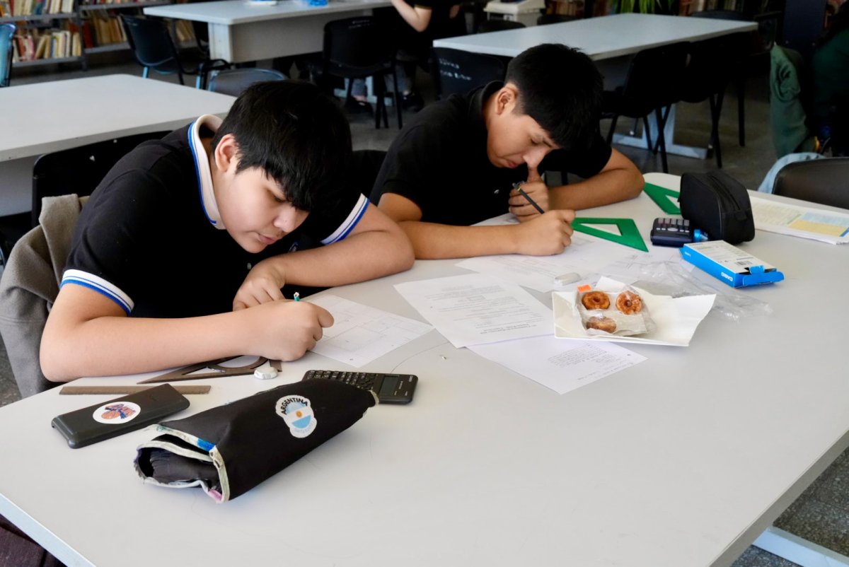 Estudiantes de Caleta Olivia participaron en la Segunda Ronda del Certamen Nacional MateClubes 2026