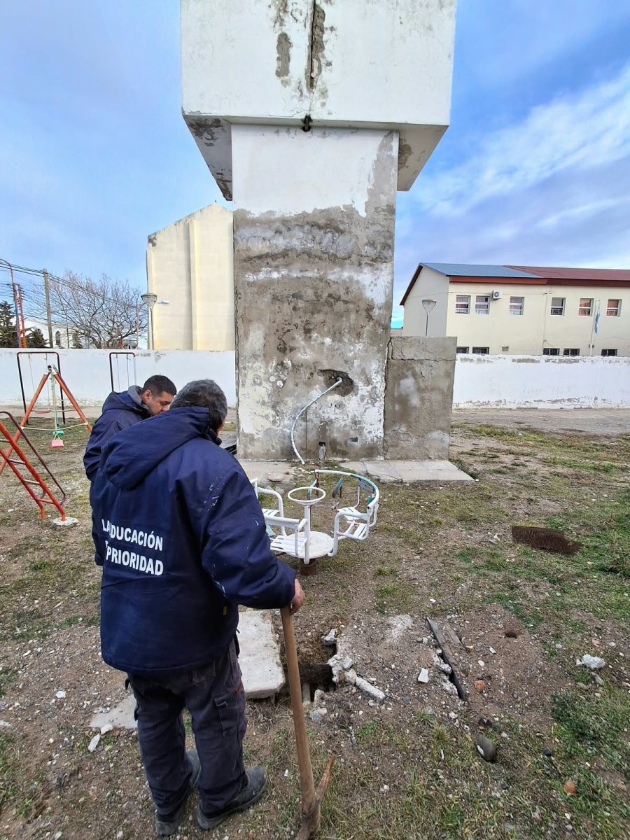 Solucionan el problema del suministro de agua en el Jardín Nº 14 tras una intervención integral en el sistema de cañerías