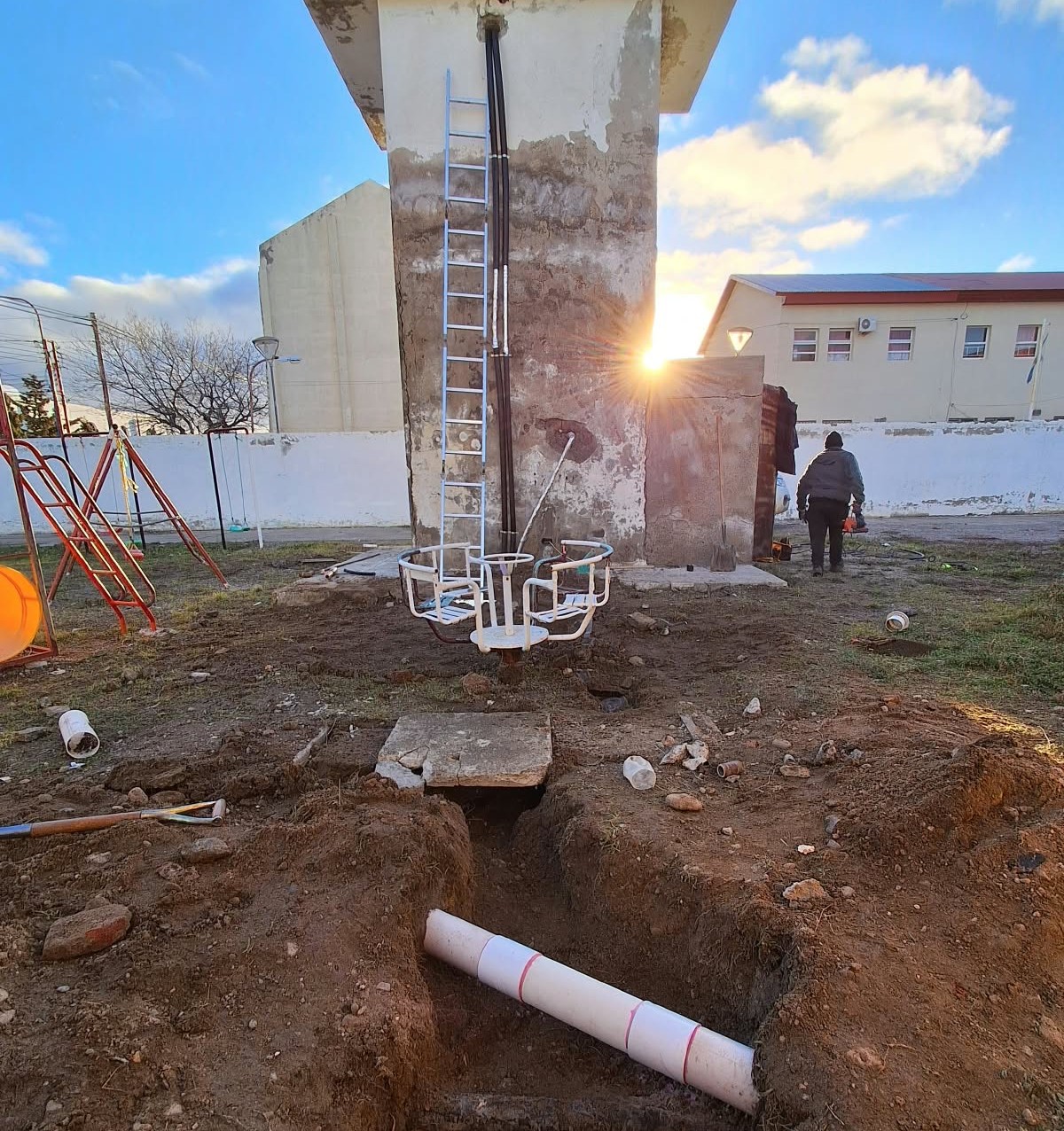 Solucionan el problema del suministro de agua en el Jardín Nº 14 tras una intervención integral en el sistema de cañerías