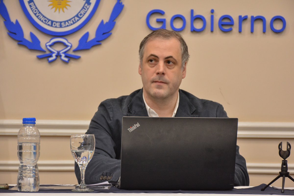 Secretario de Hacienda, Ernesto Coloe.