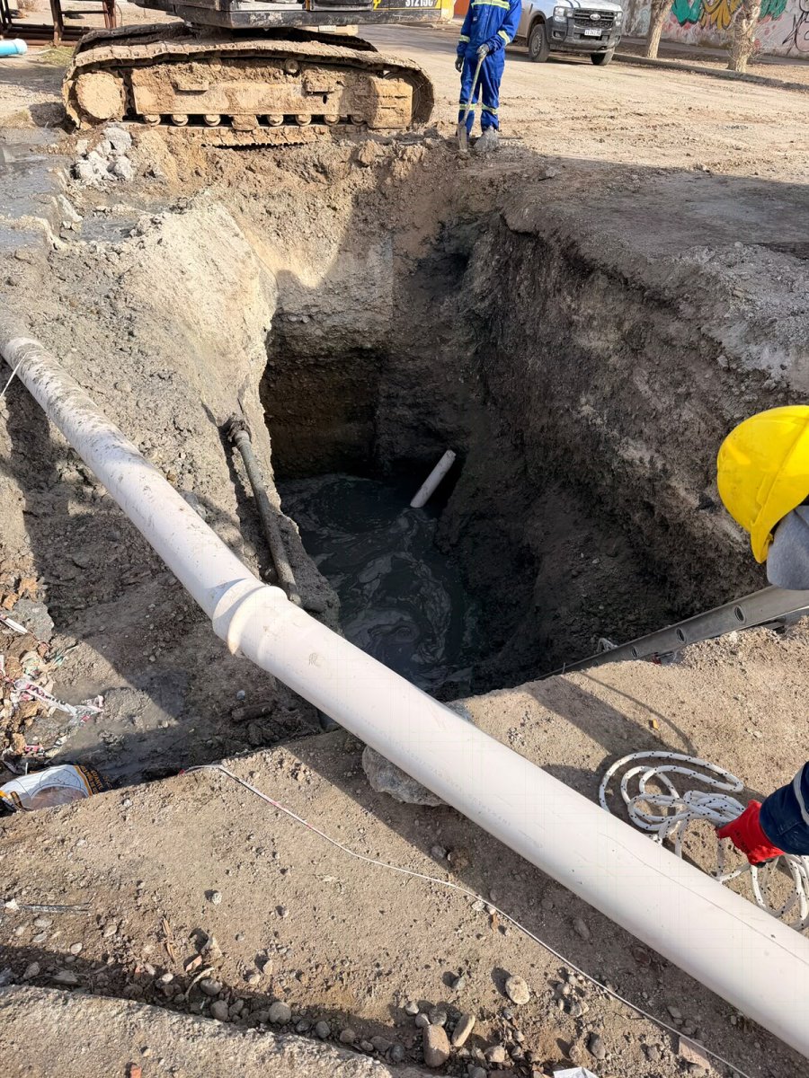 SPSE ejecuta obras complejas de reparación en la red troncal de cloacas de Pico Truncado
