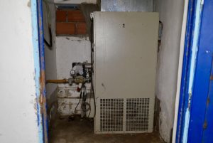 Obras de calefacción y entrega de equipos en la Escuela Primaria N° 74 de Caleta Olivia 