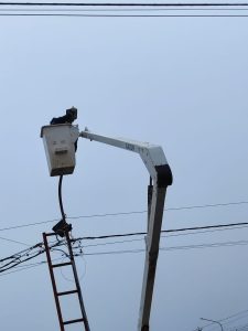 Avanza la colocación de luminarias LED en toda Santa Cruz